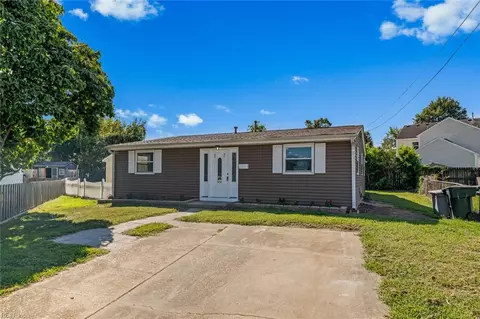 17 Somerset Ln, Hampton, VA 23669