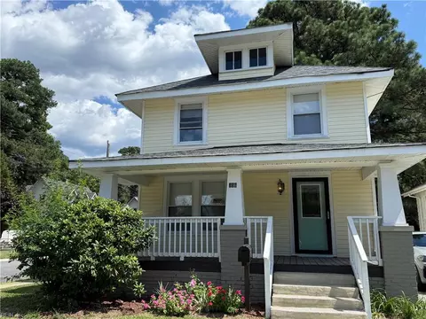 308 N Broad St, Suffolk, VA 23434