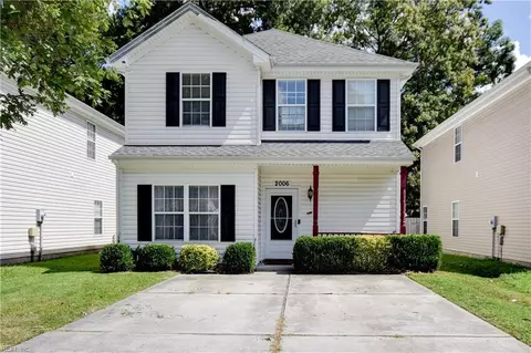 2006 Sparrow Rd, Chesapeake, VA 23320