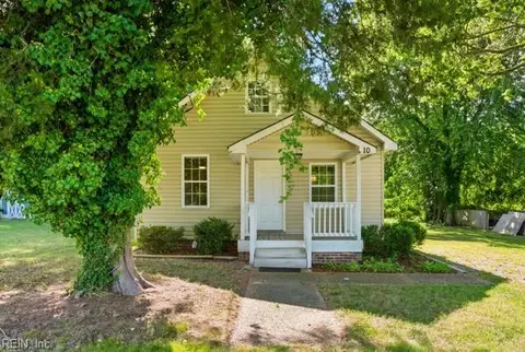10 Theodore St, Hampton, VA 23669