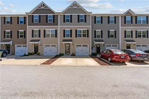 603 Lakeview Cv, Smithfield, VA 23430