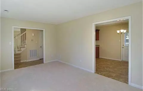 10 Eberly Terrace Ter, Hampton, VA 23669 photo 7