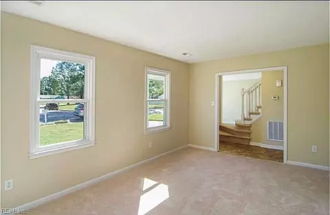 10 Eberly Terrace Ter, Hampton, VA 23669 photo 5