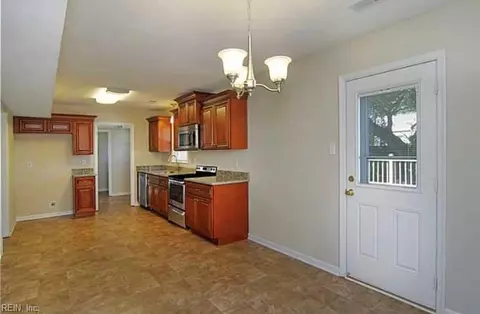 10 Eberly Terrace Ter, Hampton, VA 23669 photo 8