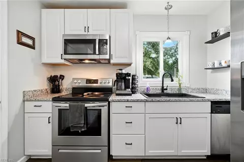Kitchen - 525 Stockton St, Hampton, VA 23669 photo 2 of 4
