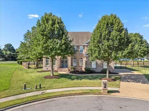 1500 Blade Ct, Chesapeake, VA 23320