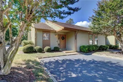1507 Colonnade Dr, Virginia Beach, VA 23451