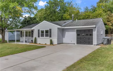 705 Teets Ln, Virginia Beach, VA 23455
