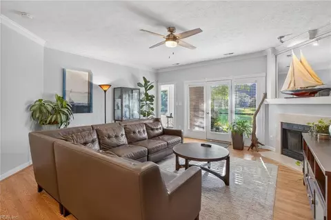 Other - 112 Mainsail Dr #16, Hampton, VA 23664 photo 2 of 8