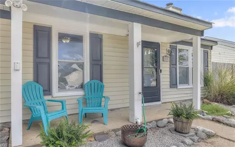 988 Culver Ln, Virginia Beach, VA 23454