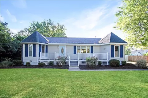 108 Rens Rd, Poquoson, VA 23662