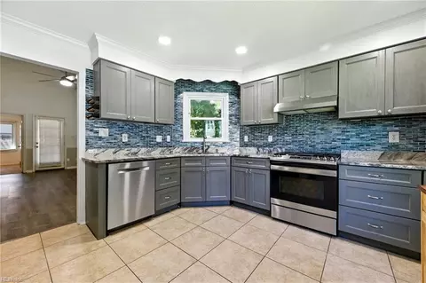 111 Hearthstone, Yorktown, VA 23692