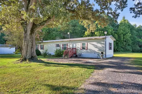 785 Chappell Dr, Suffolk, VA 23437