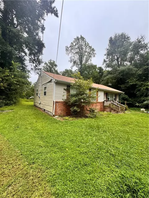 149 Howard Dr, Williamsburg, VA 23185 photo 3