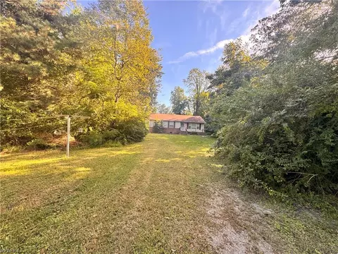 149 Howard Dr, Williamsburg, VA 23185 photo 6