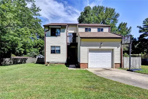 119 River Point Dr, Yorktown, VA 23693