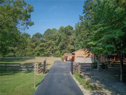 4387 Lake Prince Dr, Suffolk, VA 23434 photo 3