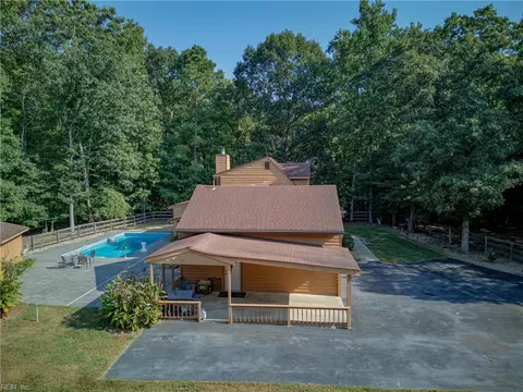 4387 Lake Prince Dr, Suffolk, VA 23434 photo 6