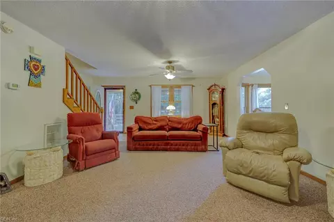 4387 Lake Prince Dr, Suffolk, VA 23434 photo 11