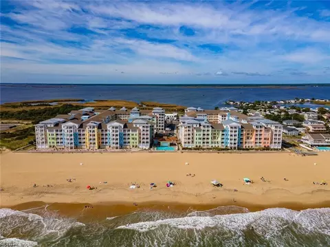 3700 Sandpiper Rd #106A, Virginia Beach, VA 23456