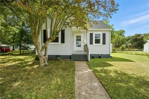 632 Decatur St, Newport News, VA 23605