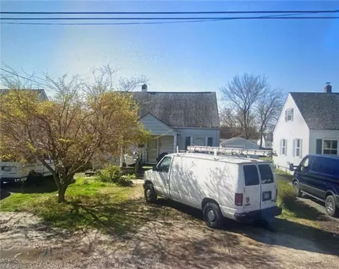 627 Lee St, Hampton, VA 23669