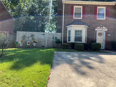 25 King George Quay Quay, Chesapeake, VA 23325