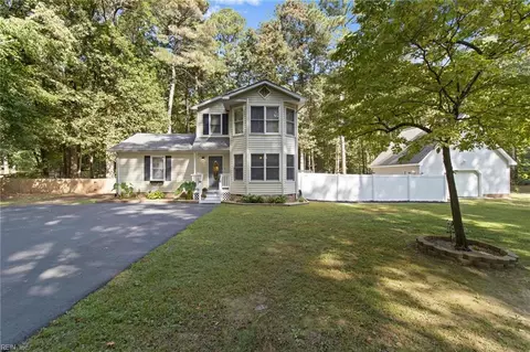 9614 Spring Branch Dr, North, VA 23128