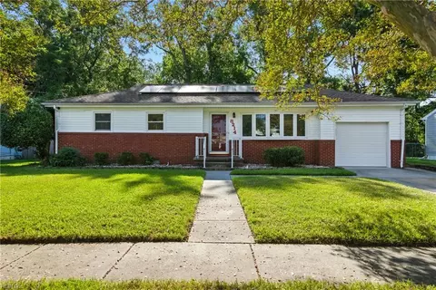 8214 Wedgewood Dr, Norfolk, VA 23518
