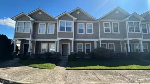 5017 Lansglen Ct, Virginia Beach, VA 23462