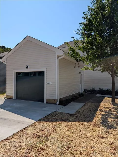 1341 Preserve Dr, Virginia Beach, VA 23451