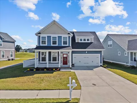 127 Brookside Ln, Suffolk, VA 23434