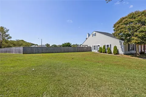 1760 Sword Dancer Dr, Virginia Beach, VA 23454