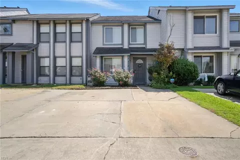 714 Quesnel Dr, Virginia Beach, VA 23454