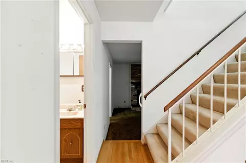 212 Caisson Xing, Hampton, VA 23669 photo 6