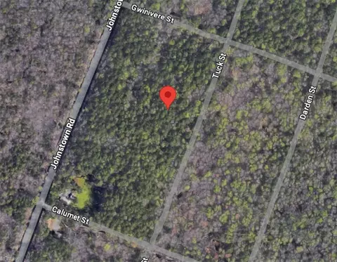 1614 Tuck St, Chesapeake, VA 23322