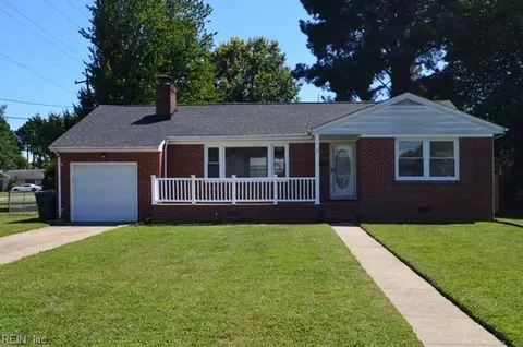 2 Sue Cir, Newport News, VA 23605