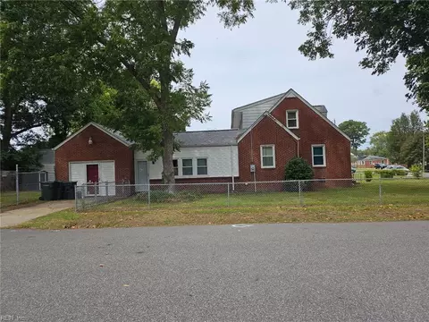1801 Canterbury Rd, Hampton, VA 23666
