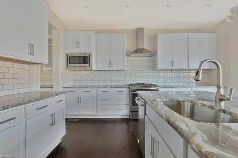 Kitchen - 2221 Patrick Dr, Suffolk, VA 23435 photo 2 of 5