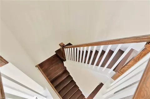 Entry Way - 2221 Patrick Dr, Suffolk, VA 23435 photo 3 of 4