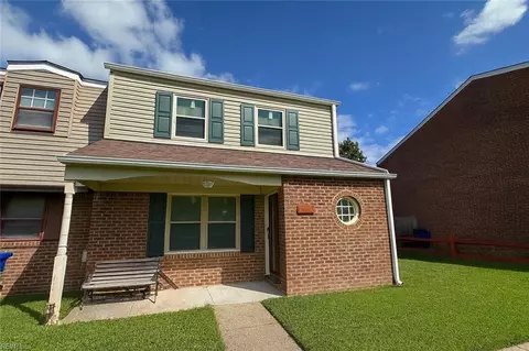 5652 Dodington Ct, Virginia Beach, VA 23462