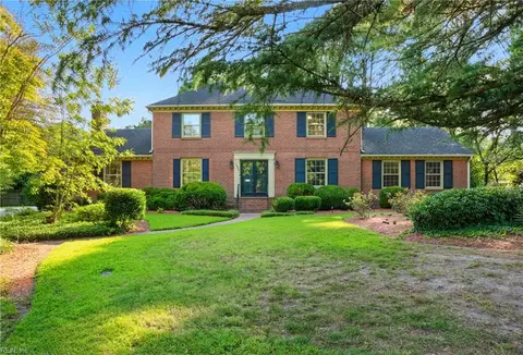 2922 Replica Ct, Portsmouth, VA 23703