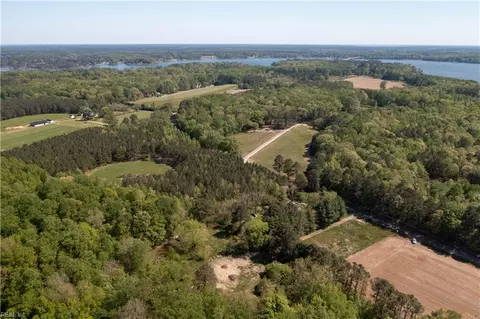 2048 Twiggs Ferry Rd, Middlesex County, VA 23071