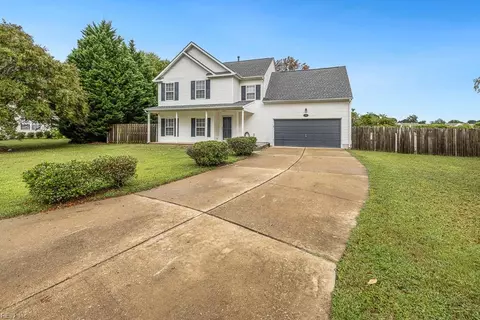 728 W Andrews Xing, Smithfield, VA 23430