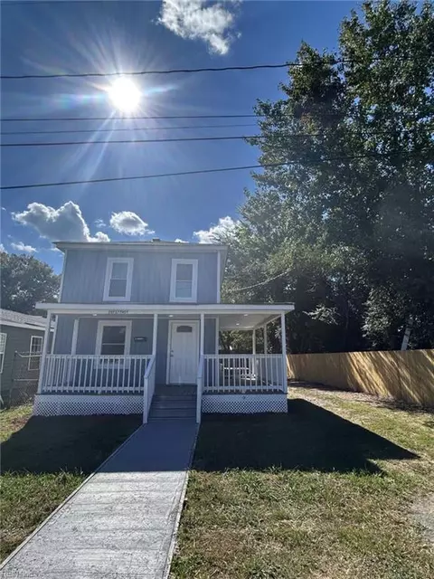 207 S Seventh St, Suffolk, VA 23434