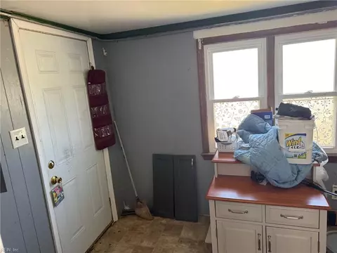 1231 N King St, Hampton, VA 23669 photo 5
