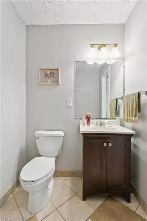 Bath - 8656 Indian Rd, Gloucester, VA 23061 photo 6 of 6