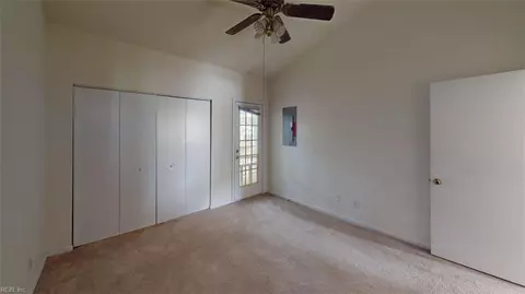 88 Emeraude Plage #B, Hampton, VA 23666 photo 25