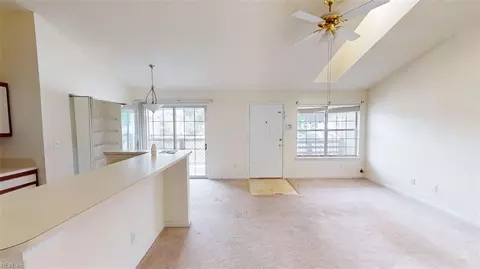 88 Emeraude Plage #B, Hampton, VA 23666 photo 9