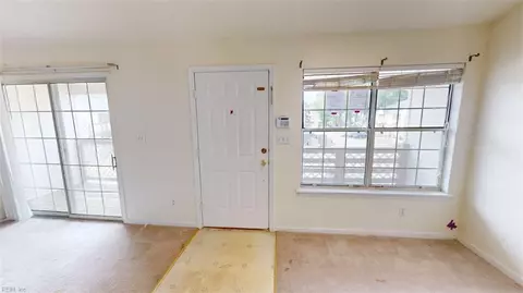 88 Emeraude Plage #B, Hampton, VA 23666 photo 2